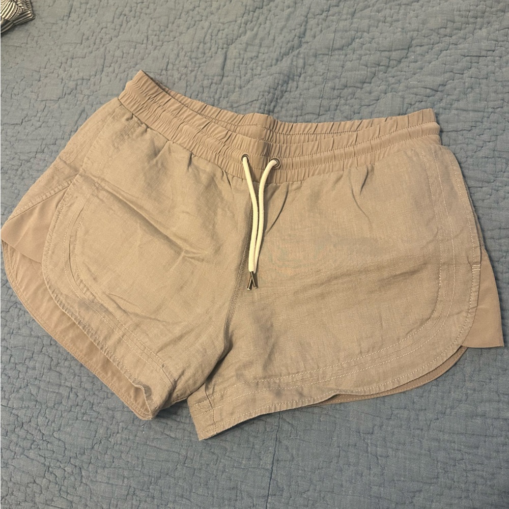 Athleta Women’s Khaki linen Shorts
